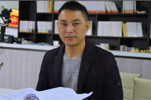 演员：常勇   剧照20250112-130235_副本.jpg